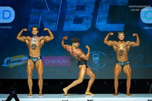 CLASSIC PHYSIQUE ЮНИОРЫ